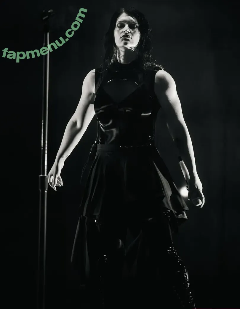 Courtney LaPlante nude photo #0490 (Spiritbox Singer / courtneylaplante)