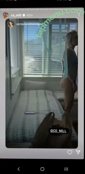 Courtney Miller / co_mill / courtney.miller / typicalvlogs nude photo #0037