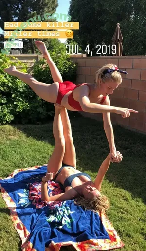 Courtney Miller / co_mill / courtney.miller / typicalvlogs nude photo #0048