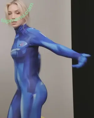 Courtney Miller / co_mill / courtney.miller / typicalvlogs nude photo #0163