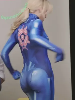 Courtney Miller / co_mill / courtney.miller / typicalvlogs nude photo #0164