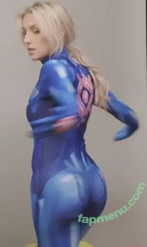 Courtney Miller / co_mill / courtney.miller / typicalvlogs nude photo #0169