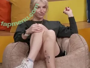 Courtney Miller / co_mill / courtney.miller / typicalvlogs nude photo #0223