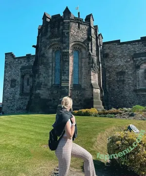 Courtney Miller / co_mill / courtney.miller / typicalvlogs nude photo #0239