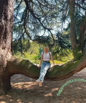 Courtney Miller / co_mill / courtney.miller / typicalvlogs nude photo #0241