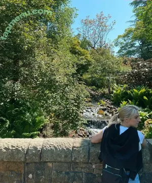 Courtney Miller / co_mill / courtney.miller / typicalvlogs nude photo #0243