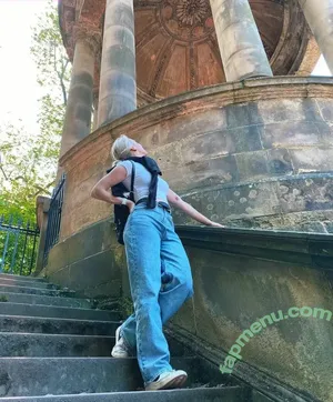 Courtney Miller / co_mill / courtney.miller / typicalvlogs nude photo #0245