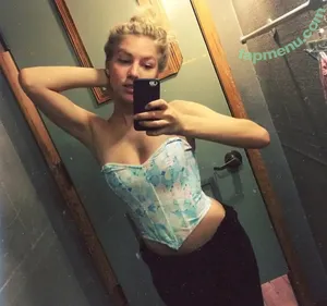 Courtney Miller / co_mill / courtney.miller / typicalvlogs nude photo #0319