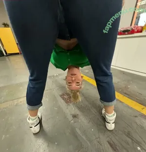 Courtney Miller / co_mill / courtney.miller / typicalvlogs nude photo #0346