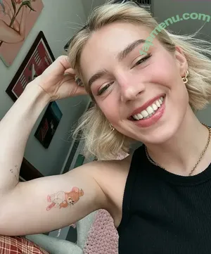 Courtney Miller / co_mill / courtney.miller / typicalvlogs nude photo #0385