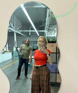 Courtney Miller / co_mill / courtney.miller / typicalvlogs nude photo #0434