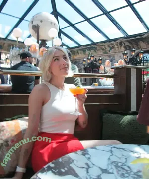 Courtney Miller / co_mill / courtney.miller / typicalvlogs nude photo #0498