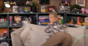 Courtney Miller / co_mill / courtney.miller / typicalvlogs nude photo #0548