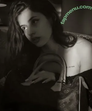 Courtney Miller / co_mill / courtney.miller / typicalvlogs nude photo #0584