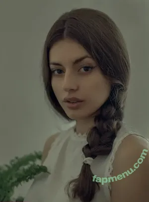 Courtney Miller / co_mill / courtney.miller / typicalvlogs nude photo #0602