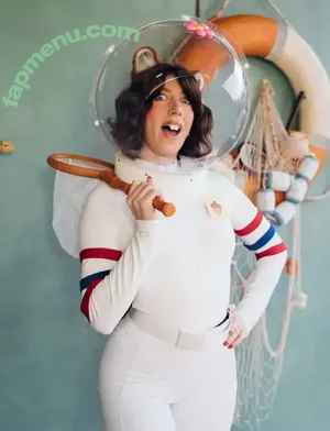 Courtney Miller / co_mill / courtney.miller / typicalvlogs nude photo #0968