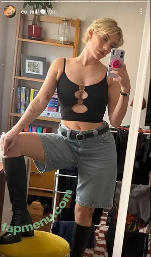 Courtney Miller / co_mill / courtney.miller / typicalvlogs nude photo #0974