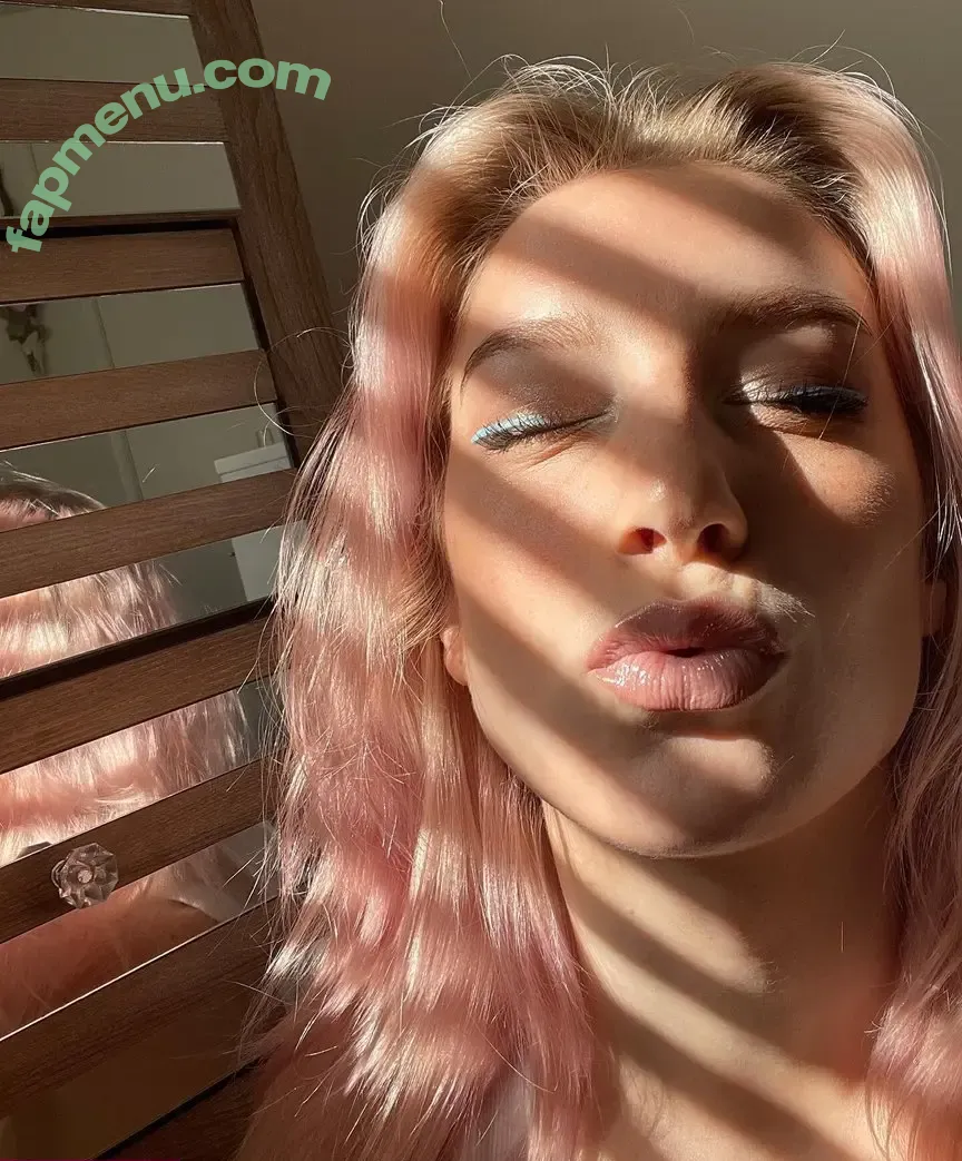 Courtney Miller nude photo #0010 (co_mill / courtney.miller / typicalvlogs)