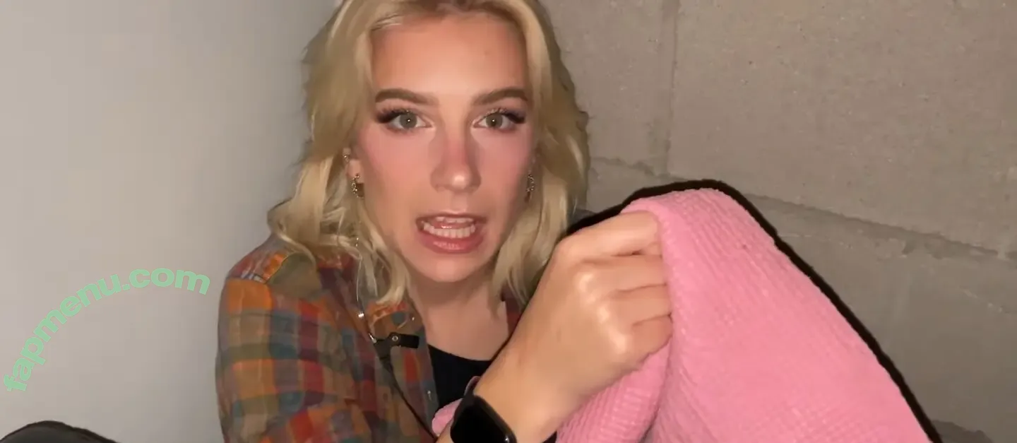 Courtney Miller nude photo #0033 (co_mill / courtney.miller / typicalvlogs)