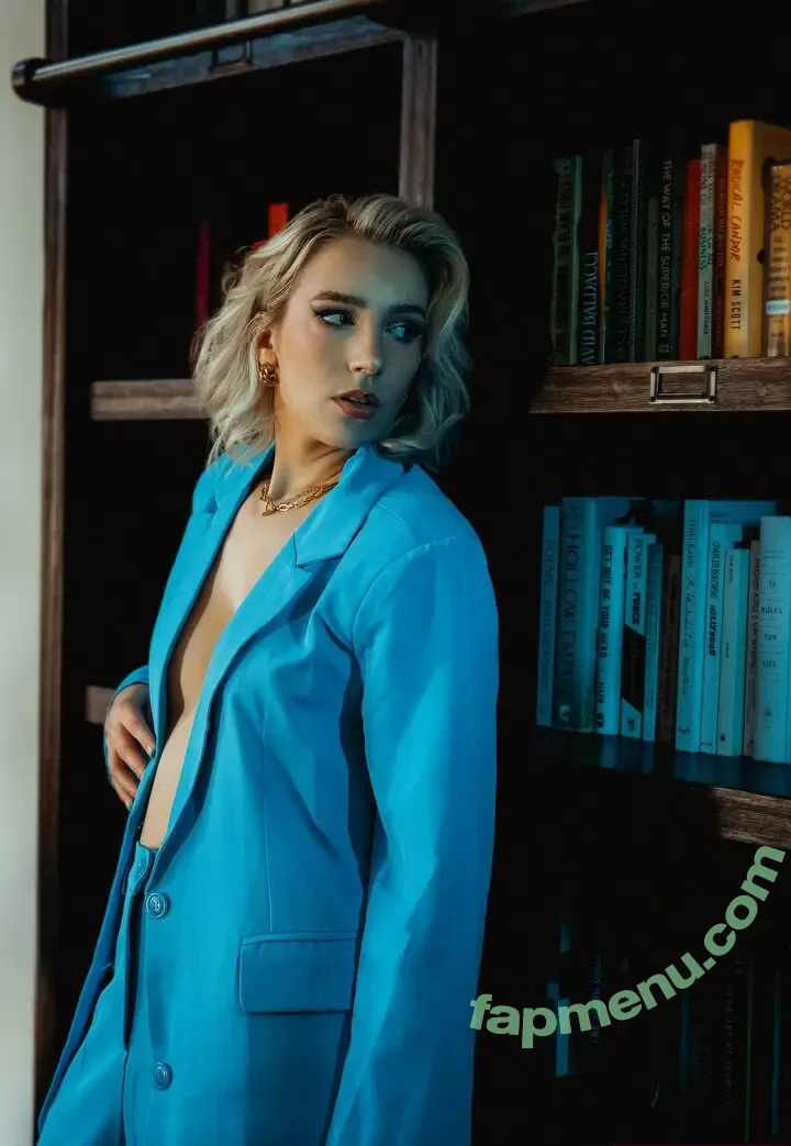 Courtney Miller nude photo #0046 (co_mill / courtney.miller / typicalvlogs)