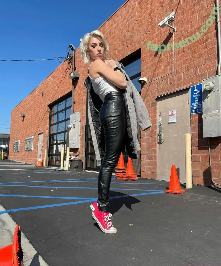 Courtney Miller nude photo #0066 (co_mill / courtney.miller / typicalvlogs)