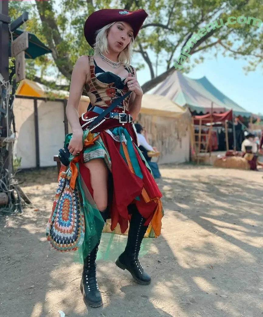 Courtney Miller nude photo #0075 (co_mill / courtney.miller / typicalvlogs)