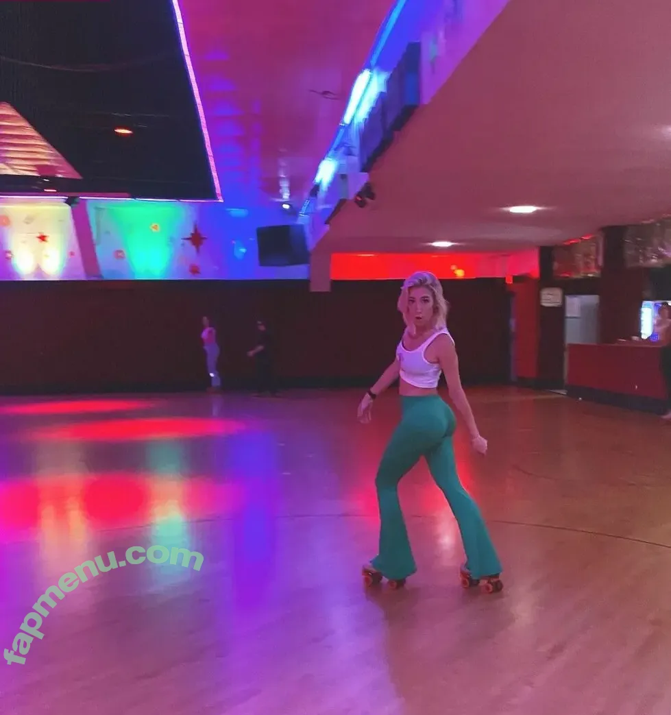 Courtney Miller nude photo #0079 (co_mill / courtney.miller / typicalvlogs)