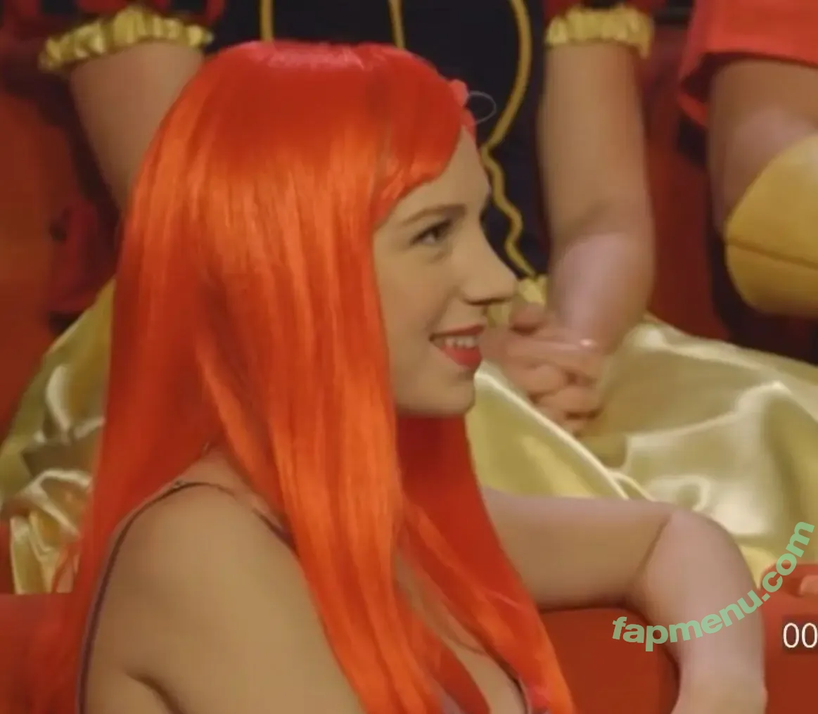 Courtney Miller nude photo #0110 (co_mill / courtney.miller / typicalvlogs)