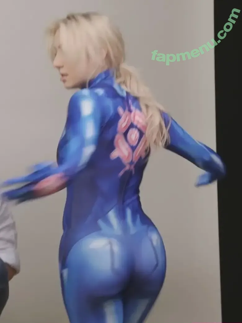 Courtney Miller nude photo #0168 (co_mill / courtney.miller / typicalvlogs)