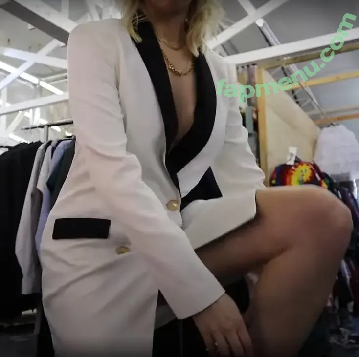 Courtney Miller nude photo #0181 (co_mill / courtney.miller / typicalvlogs)