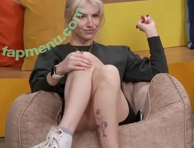 Courtney Miller nude photo #0223 (co_mill / courtney.miller / typicalvlogs)