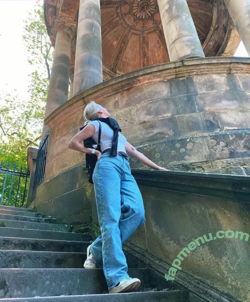 Courtney Miller nude photo #0245 (co_mill / courtney.miller / typicalvlogs)