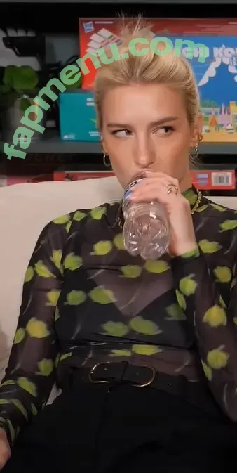 Courtney Miller nude photo #0261 (co_mill / courtney.miller / typicalvlogs)