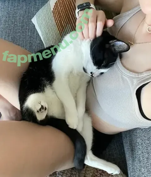 Courtney Miller nude photo #0265 (co_mill / courtney.miller / typicalvlogs)