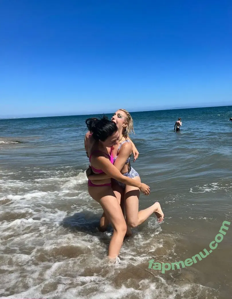 Courtney Miller nude photo #0283 (co_mill / courtney.miller / typicalvlogs)