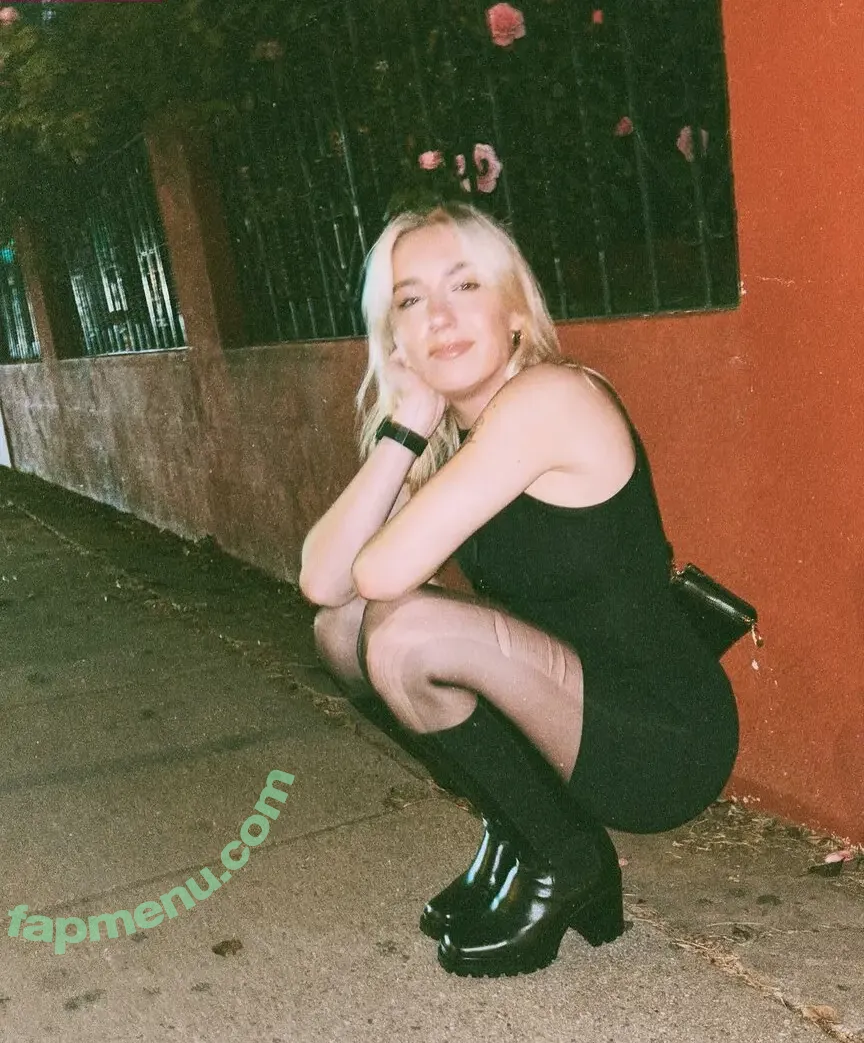 Courtney Miller nude photo #0297 (co_mill / courtney.miller / typicalvlogs)