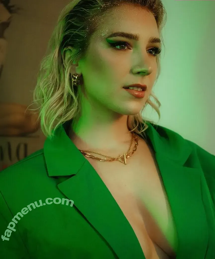 Courtney Miller nude photo #0302 (co_mill / courtney.miller / typicalvlogs)