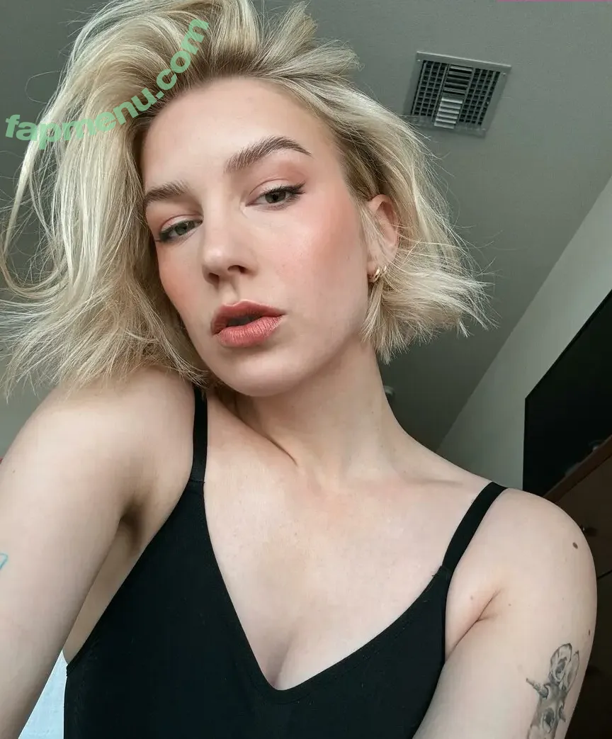 Courtney Miller nude photo #0374 (co_mill / courtney.miller / typicalvlogs)