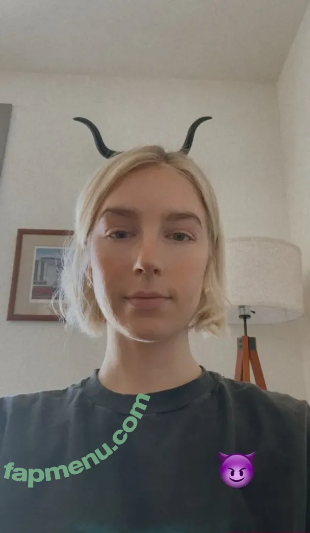 Courtney Miller nude photo #0375 (co_mill / courtney.miller / typicalvlogs)