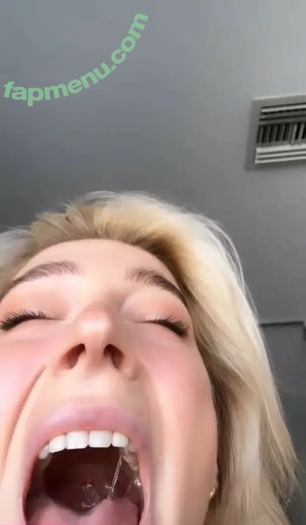 Courtney Miller nude photo #0376 (co_mill / courtney.miller / typicalvlogs)