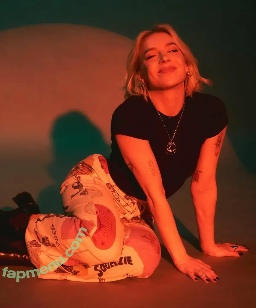 Courtney Miller nude photo #0419 (co_mill / courtney.miller / typicalvlogs)