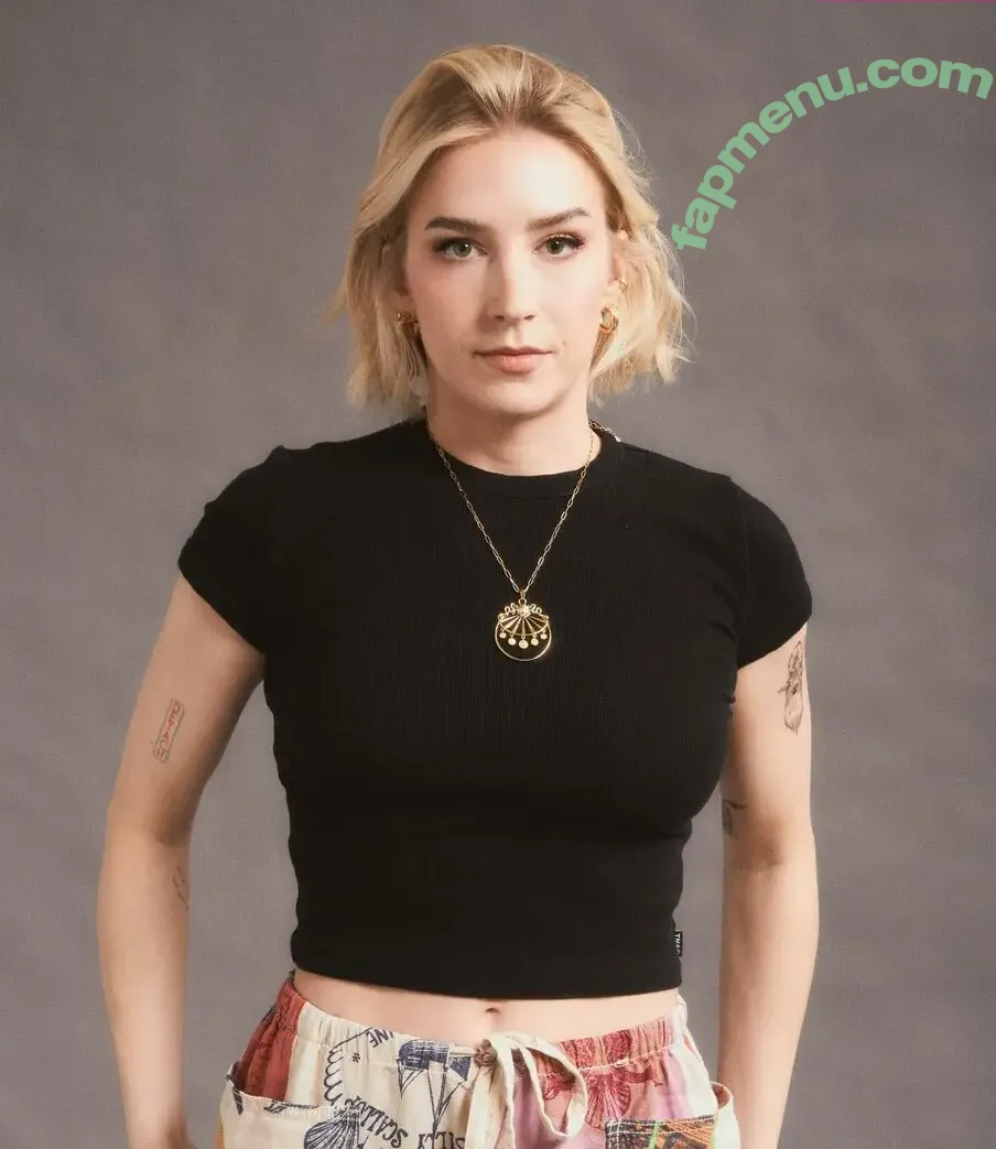 Courtney Miller nude photo #0423 (co_mill / courtney.miller / typicalvlogs)