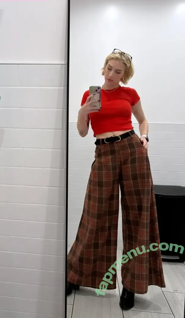 Courtney Miller nude photo #0437 (co_mill / courtney.miller / typicalvlogs)