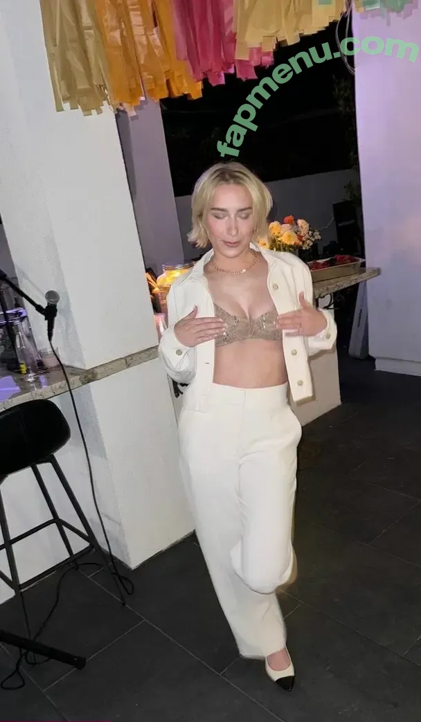 Courtney Miller nude photo #0445 (co_mill / courtney.miller / typicalvlogs)