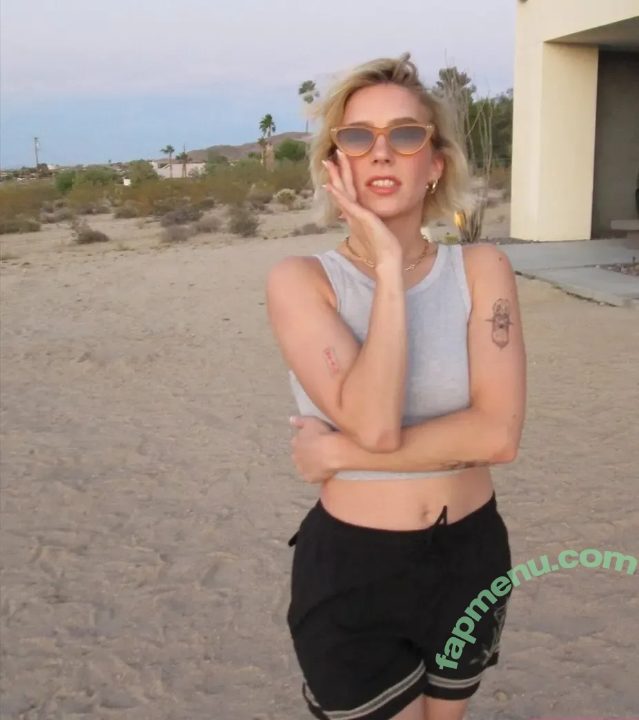 Courtney Miller nude photo #0451 (co_mill / courtney.miller / typicalvlogs)