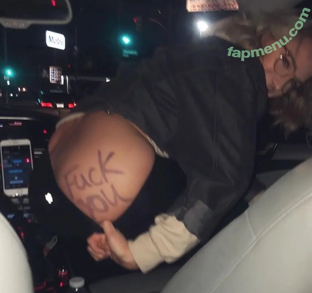 Courtney Miller nude photo #0490 (co_mill / courtney.miller / typicalvlogs)