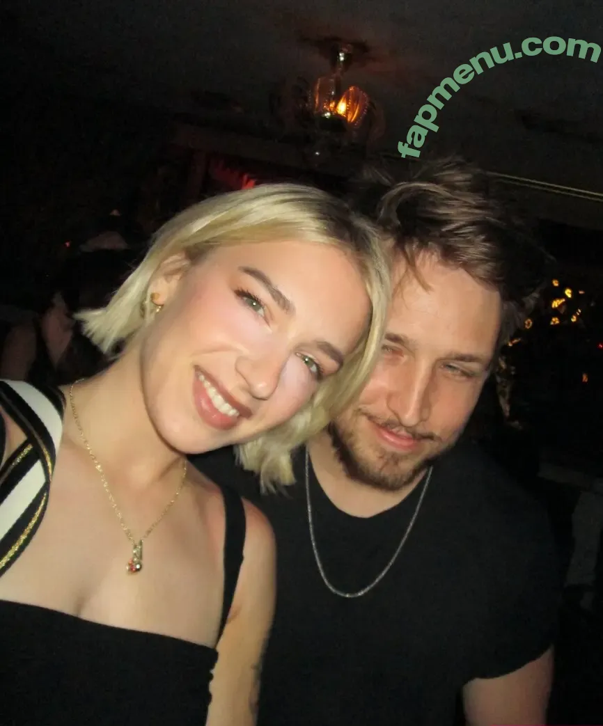 Courtney Miller nude photo #0500 (co_mill / courtney.miller / typicalvlogs)