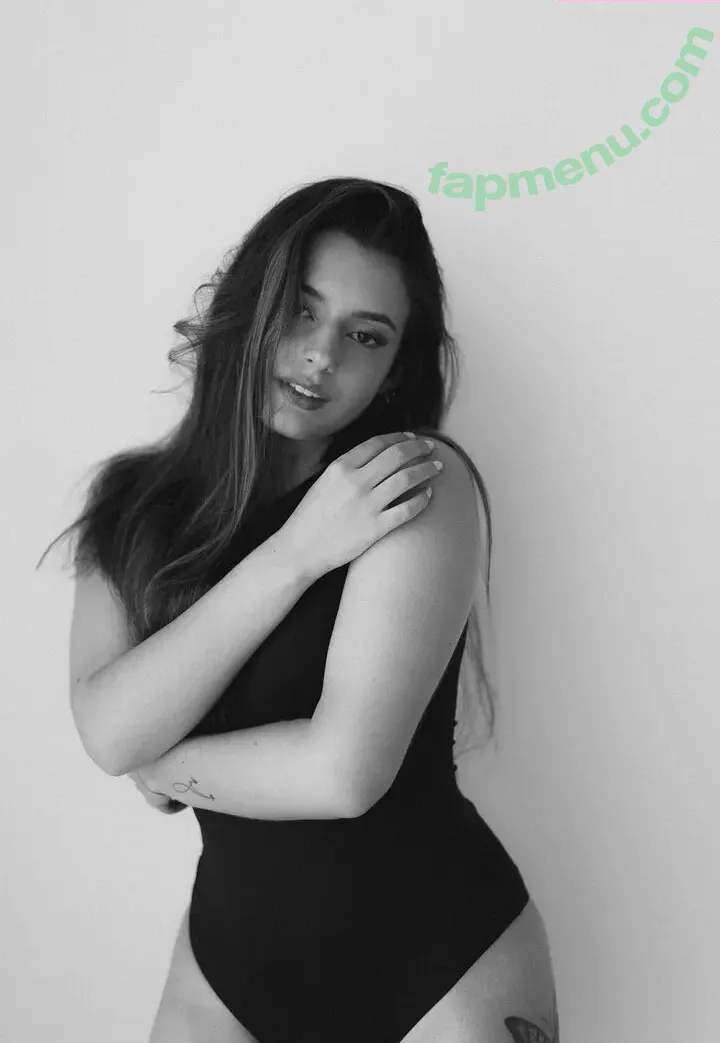 Courtney Miller nude photo #0597 (co_mill / courtney.miller / typicalvlogs)