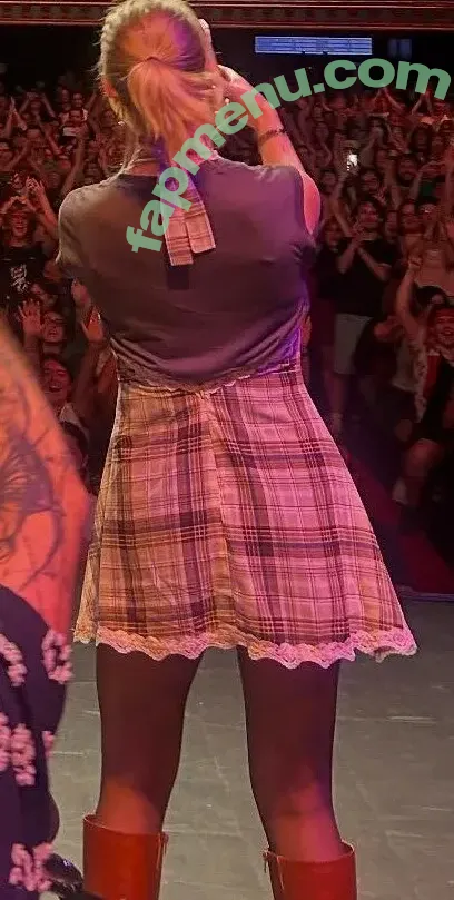 Courtney Miller nude photo #0965 (co_mill / courtney.miller / typicalvlogs)