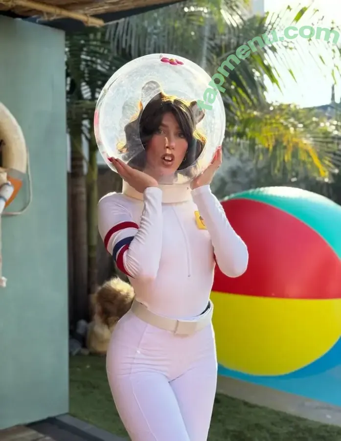 Courtney Miller nude photo #0969 (co_mill / courtney.miller / typicalvlogs)